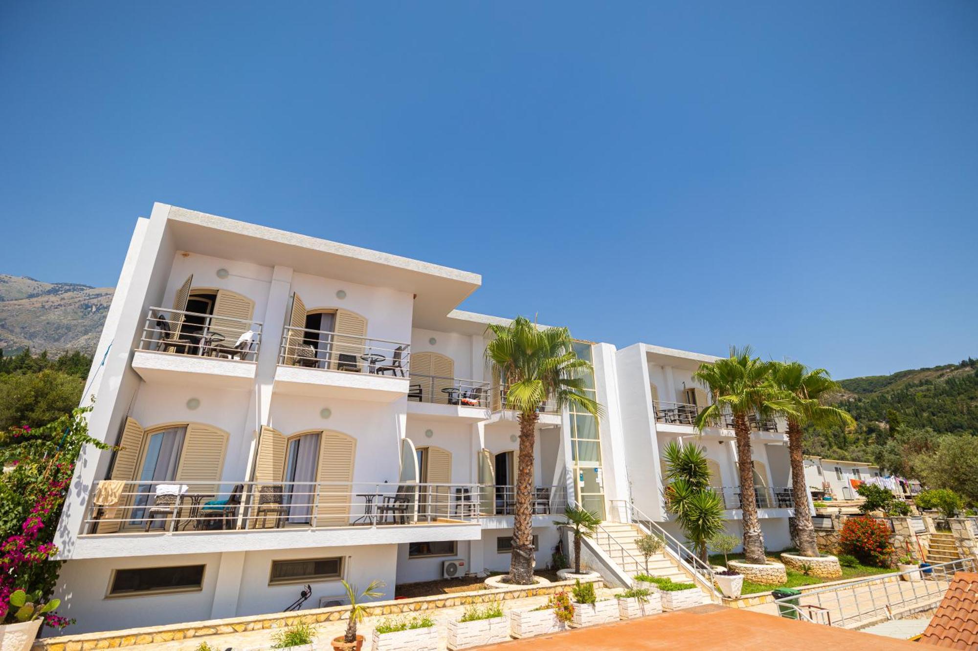Royal Blue Hotel